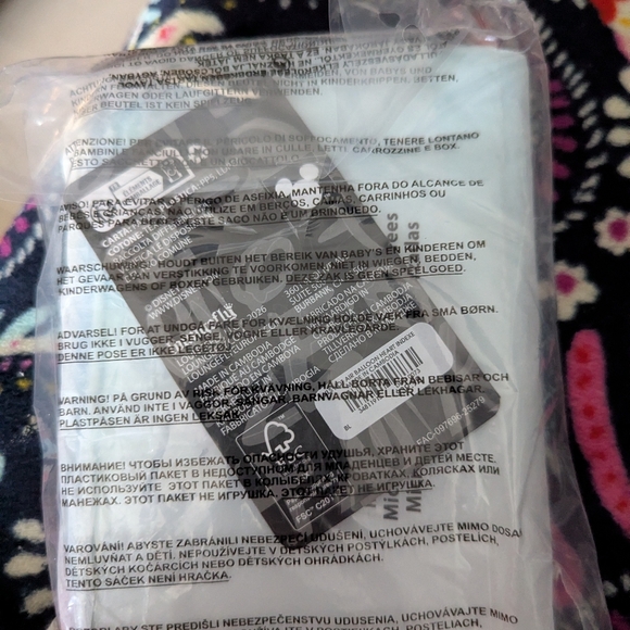 Loungefly Stitch Balloon Wallet - Picture 6 of 6